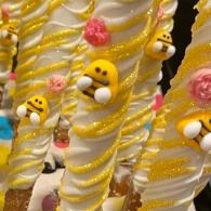 Baby Bee Chocolate covered pretzel rods